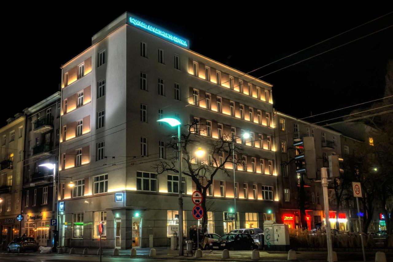 Aparthotel Square *