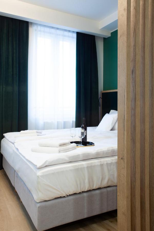 Apartahotel Square *
