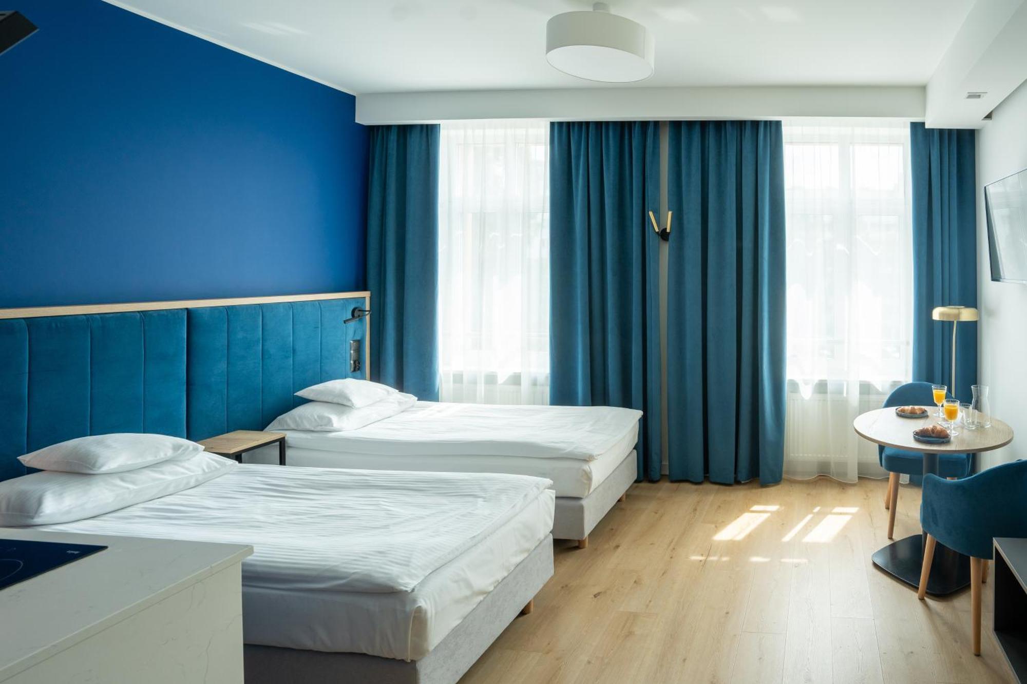 Square Aparthotel